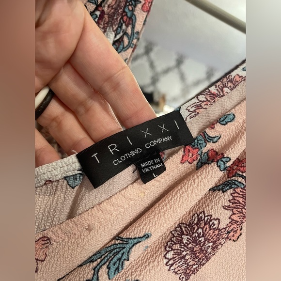 Adorable romper - Picture 5 of 7